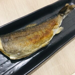 ニジマスの塩焼き